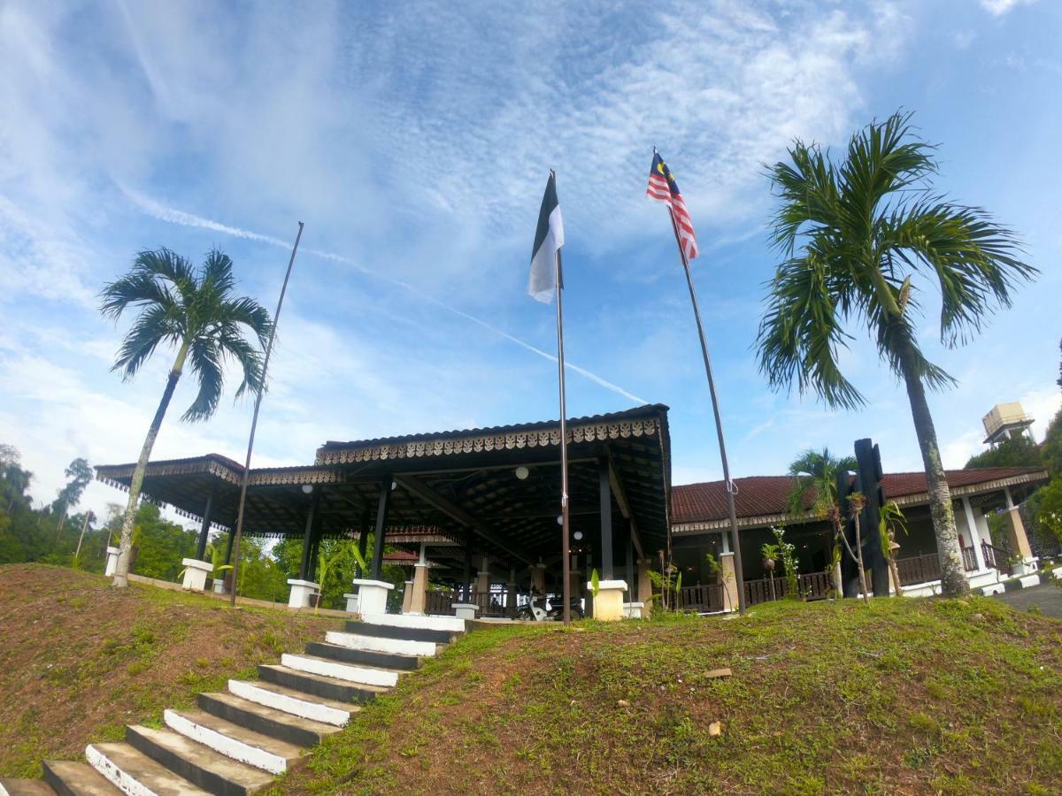 Asiacamp Taman Negara Resort Kuala Tahan Exteriör bild